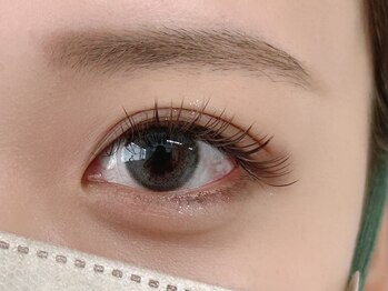 ケセラ アイラッシュデザインサロン(que sera eyelashdesign salon)/ブラウン2色でハイライト効果♪