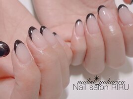 黒フレンチ