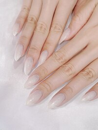 冬のホワイトネイル