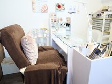 ダリア(Dahlia)の雰囲気（お好みのアロマの香りで癒しのネイル時間をお過ごしください♪）