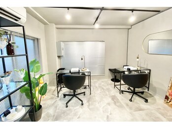 ブラック 池尻大橋店(BLACK)