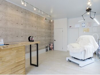 リゼル(RizeL)の写真/完全個室でゆったりとした時間を過ごしませんか？お客様のご要望に合わせてご提案させて頂きます！