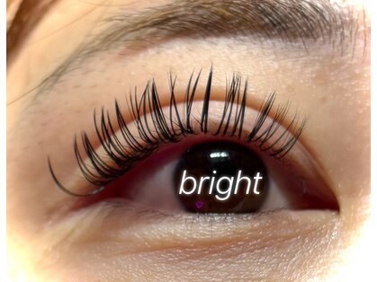 ブライト(bright)の写真