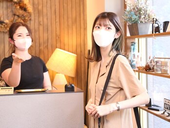 ブレアウィズネイル(Blair with Nail)/係のものがご案内致します。