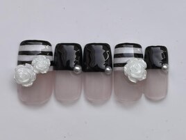モノクロローズ￥9500