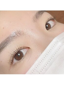 クラウド9 神戸三宮店(cloud nine)の写真/【傷みにくい最新まつげパーマ!ラッシュリフト(Tr付)¥4000】自まつげにも優しく根元からくるんっとカール♪