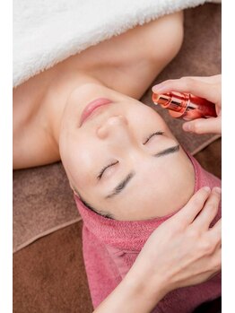 クレビア(CREBIA)/【シミ・シミケア専門店】沖縄県