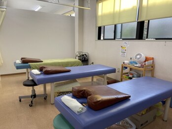 のりさだ整骨院 沖台通整骨院/施術室