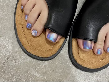 グラウネイル(glaw nail)の写真/trendネイル、似合わせネイルお任せください♪さりげない気遣いで素足も綺麗な理想の爪先に*