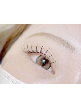 ナチュラル上品な目元にしたい