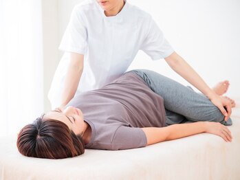 ナチュラルパーフェクトフェイス 新宿/骨盤矯正/むくみ改善/下半身太り