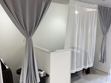 トータルビューティーブレイク 金沢もりの里店(TOTAL BEAUTY BREK)の雰囲気（半個室でくつろいで頂けます。仕事終わりにもオススメです！）