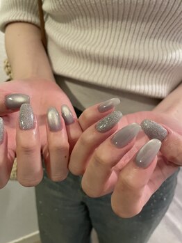 リリ ネイルアンドアイラッシュ(LiRi nail&eyelash)の写真/《カラーを変えるだけで、デザインは無限大♪》アナタの理想のオシャレなネイルがきっと見つかる☆