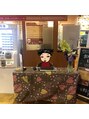 コソラ(KOSORA) 受付でにやにやするわたし。