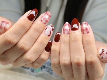 リノネイル(Lino Nail)/チェックネイル
