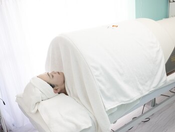 エスティエ(Estie)の写真/【美容温活♪】温熱ドームでしっかり汗をかいて老廃物の排出を促進!代謝UP・冷え性改善に◎