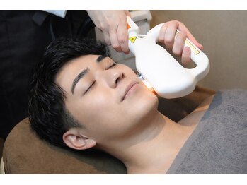 メンズ エステティック ヒーロー(men's esthetic HERO)の写真/中央区大名でメンズヒゲ脱毛!メンズ専用サロンで清潔感UP♪ツル肌目指すならメンズエステティックHEROへ