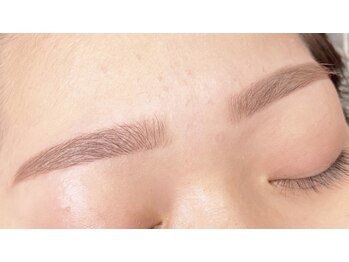 ヘアアンドメイク ボンアミ(HAIR & MAKE Bon ami)/韓国眉