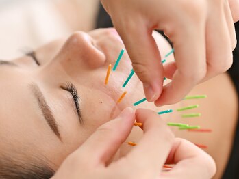 カドモリ 心斎橋(KADOMORI)/美容鍼/大阪美容鍼/小顔矯正