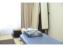 わかばカイロプラクティックの雰囲気（清潔感あふれた院内。体の悩みにしっかりと向き合い、改善します）