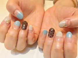 シースルードットネイル。