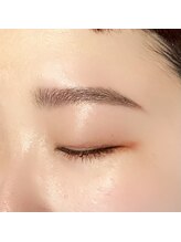 ビューステージ アイブロウサロン 吉祥寺/平行アーチ眉デザイン