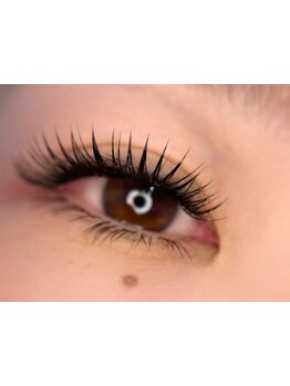 ボリュームのある目元にしたい