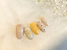 ネイルズ ララ(nails Lala)/押し花。