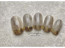 アイヴィー(IVY)/ミラーニュアンスネイル