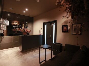 カズエナカムラ(KAZUE NAKAMURA)/KAZUENAKAMURAの受付