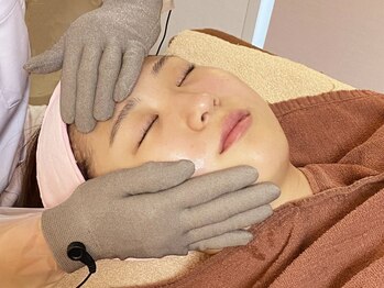 ほほあげ専門 チークアップラボの写真/【チークアップコース¥5500→初回¥3000】細胞活性化でリフトアップ,小顔,美肌に♪お悩みにあわせてOP追加◎