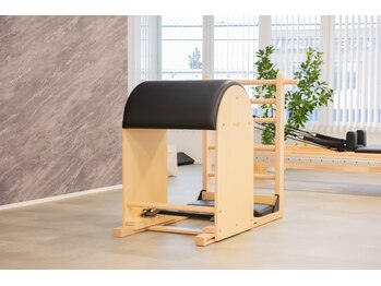 エミライズ 富山東店/マシンピラティス/ラダーバレル