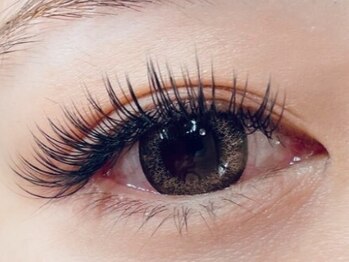 エリエージュ(elieje)の写真/【まつエクフラット80本¥4500!】ナチュラル~ボリューミーな目元まで幅広く対応◎モチの良さに定評あり!