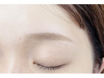 アーティット(Arthit)/眉ワックス