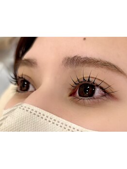 ナチュラル上品な目元にしたい