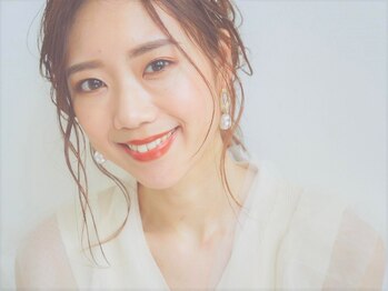ジョリ 梅田茶屋町店(jolie)の写真/【落ち着いた空間・何度でも同価格！】高技術でモチの良さも◎自然で上品な目元へ♪メイクの時短にも◎