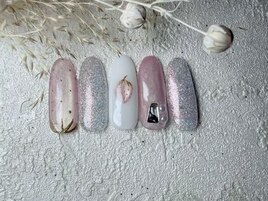 いちごネイル　うるちゅる