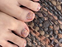 ニマ(nima)の雰囲気(マニキュアでデザインも可。4週間色がはげない長持ちフットケア)