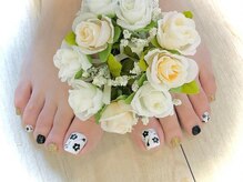 ブリエカドー(Briller Cadeau)/モノトーンフットネイル