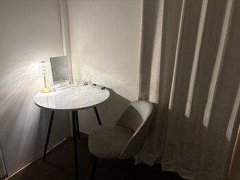 サロン ド ムニ/カウンセリングもゆったりと。