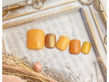 ネイルサロン&スクール ジーナ(GINA)/グラデーションイエロー