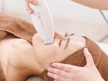 ハロップ 銀座本店(HARROP)の写真/【HARROPイチオシ！コンフォートデュアル】水素水毛穴洗浄＋ニキビケア・集中シワたるみケアでうるツヤ肌へ