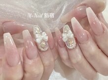 エムプラスネイル 新宿(M+Nail)