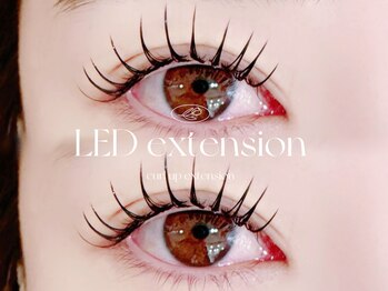 フォクシーラッシュ 大阪梅田本店(FOXY LASH)