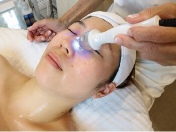 ノーブルの写真/お肌・毛穴のお悩みを徹底改善◎肌の表面だけでなく根本から毛穴を引き締め☆ワントーン明るい肌へ♪