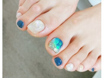 ネイルパキラ(nail pachira)/氷フィルムで涼し気ネイル