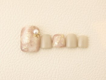 エルア ホノ ホノ(Elua Hono-Hono)/フットネイル ¥8,470