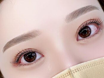 eyelash aimy名駅店《LED/まつげパーマ/パリジェンヌ/マツエク/眉毛/バインドロック》の写真/【大人気◎美眉アイブロウ×パリジェンヌ】目元に纏う雰囲気を一撃最強セットでその場で垢抜け/印象UP☆