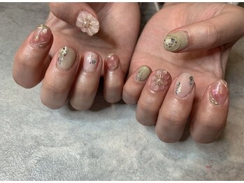 エンジェリック カラーズ(Angelic colors)/ぷっくりフラワーネイル♪