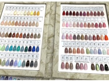 ネイルサロンルーミー(ROOMY)/カラーも豊富に取り揃えています